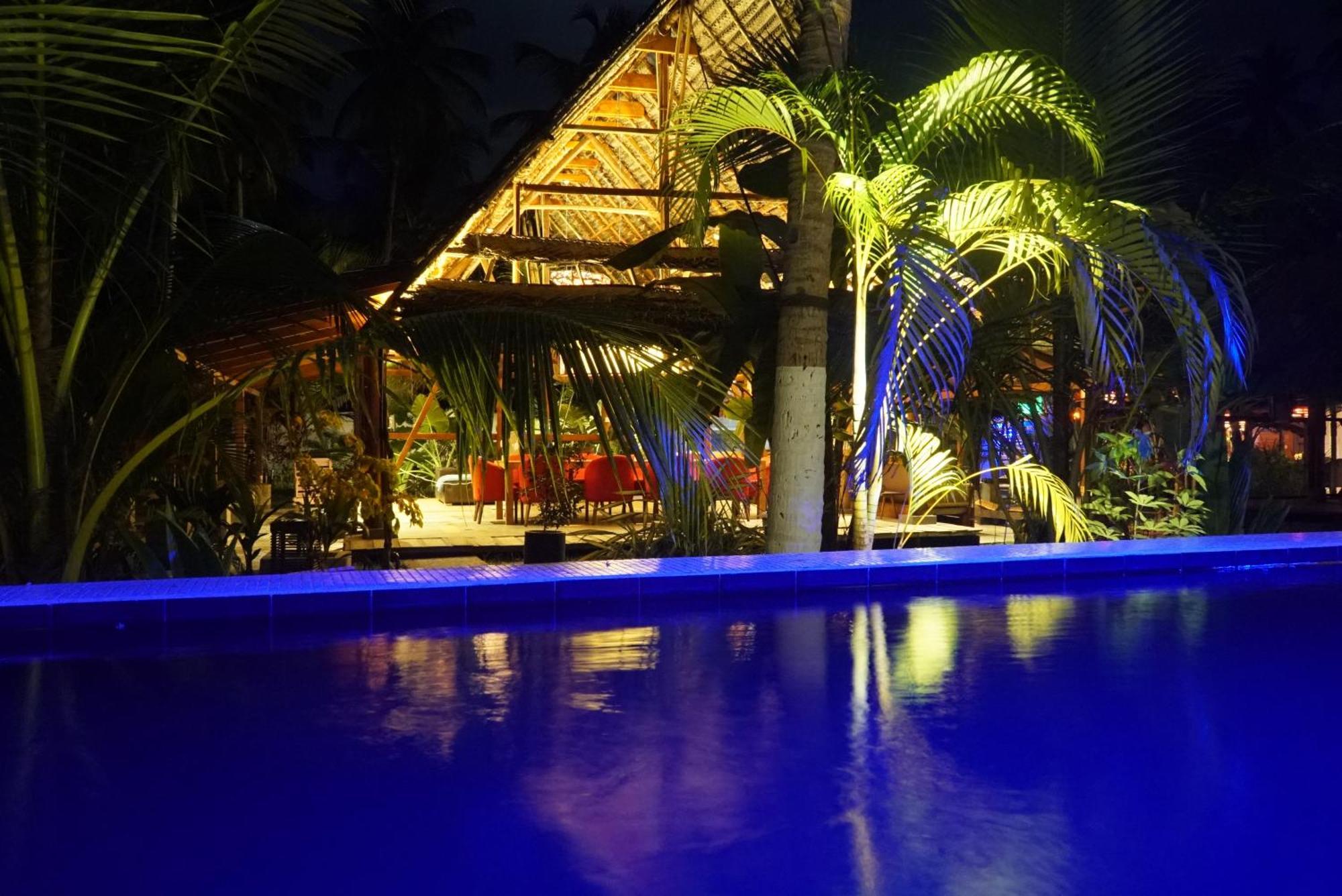 Red Coconut Villa بينتوتا المظهر الخارجي الصورة